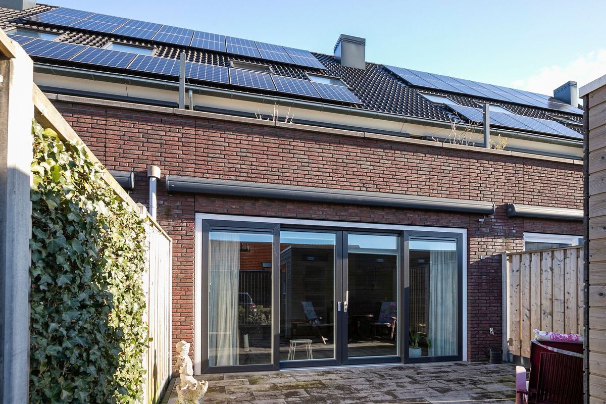 Ons Genoegen 27 Photo 1