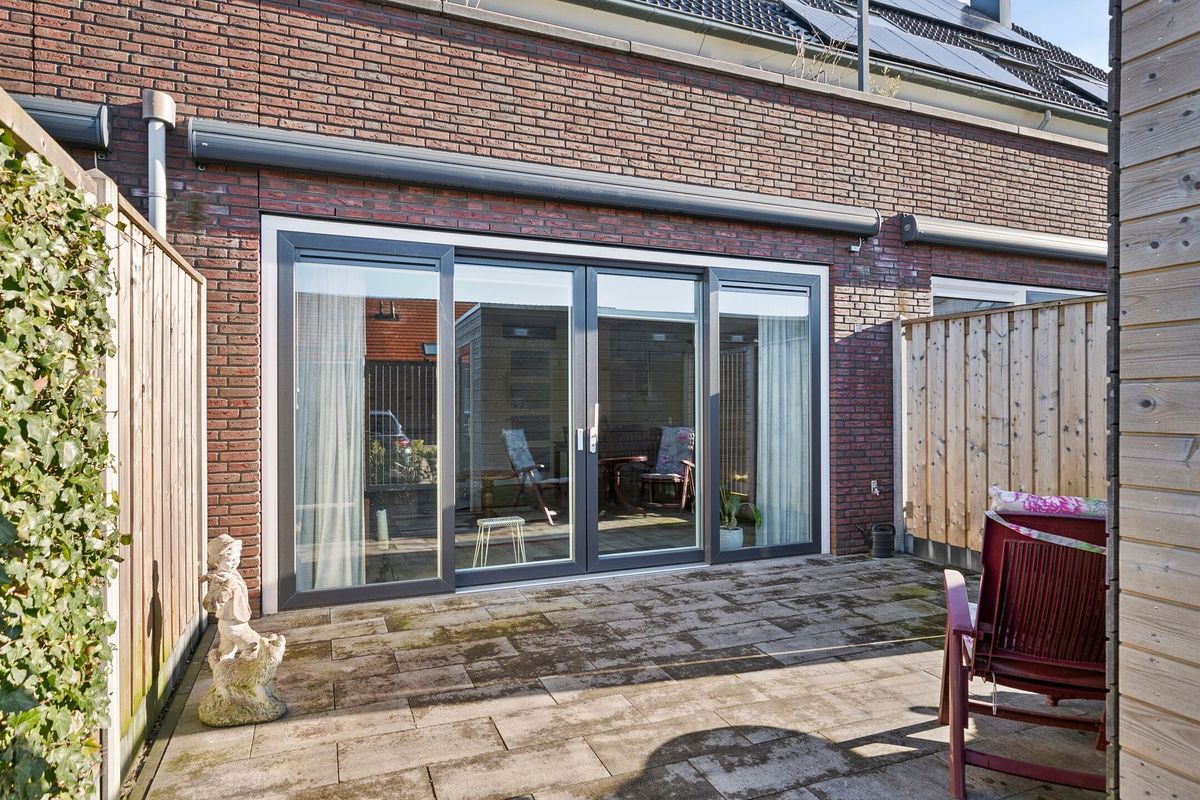 Ons Genoegen 27 Photo 16