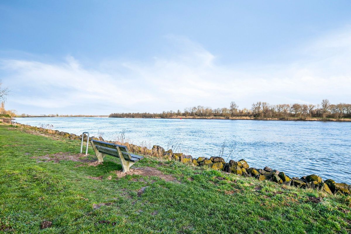 Ons Genoegen 27 Photo 19