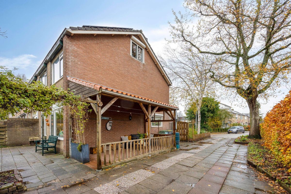 Ridder van Dorpstraat 16 Photo 1