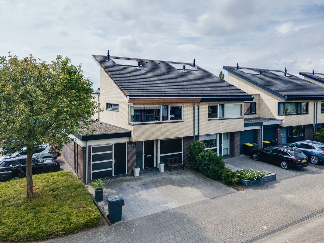 Lehárstraat 10 Photo 1