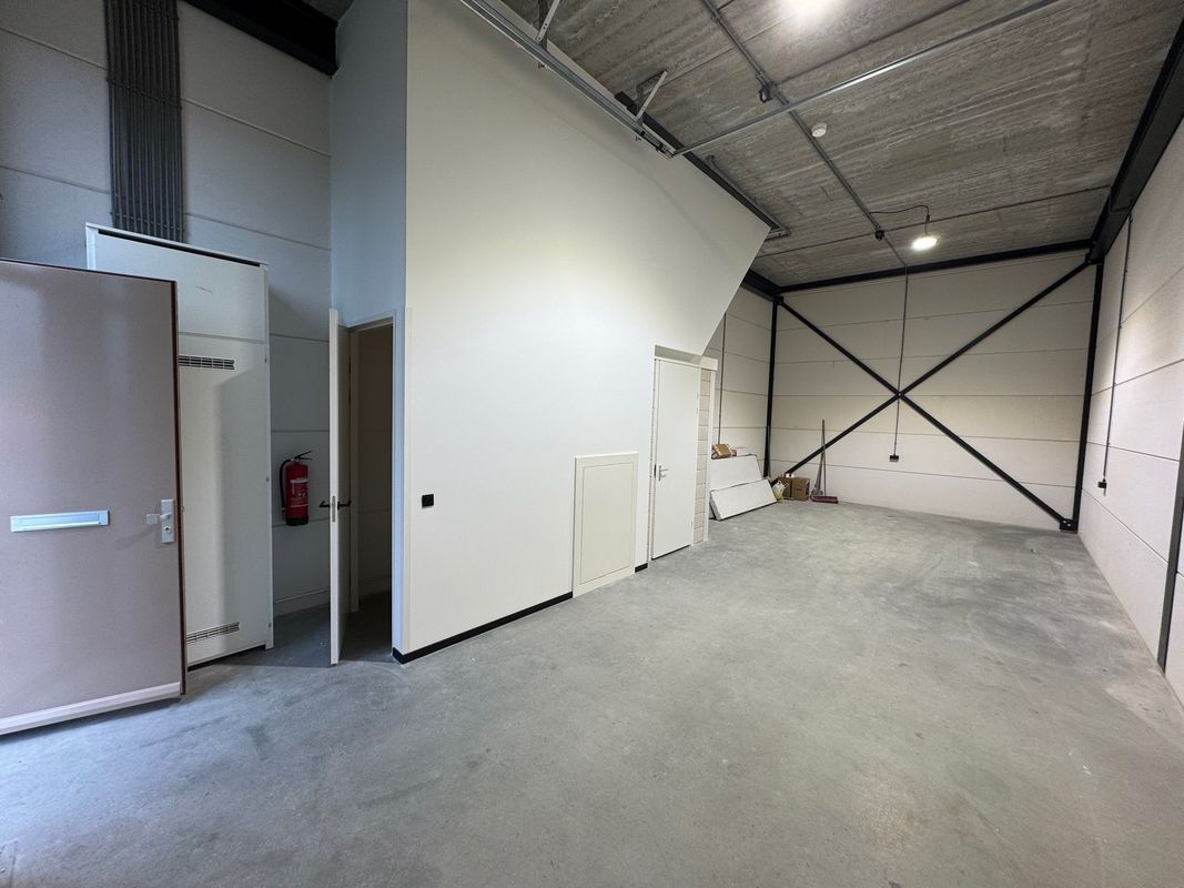 Reedijk 8 - F 31 Photo 10