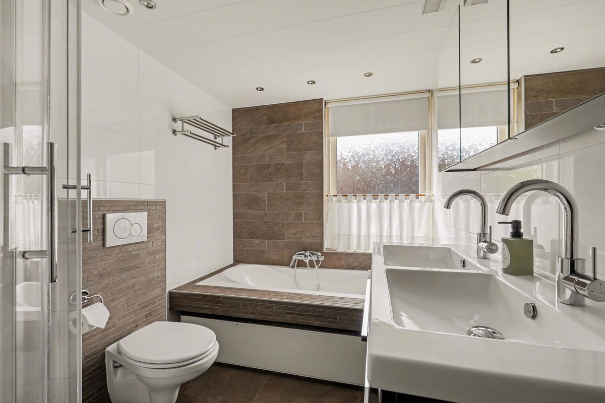 Burgemeester Vrieslaan 11 Photo 24