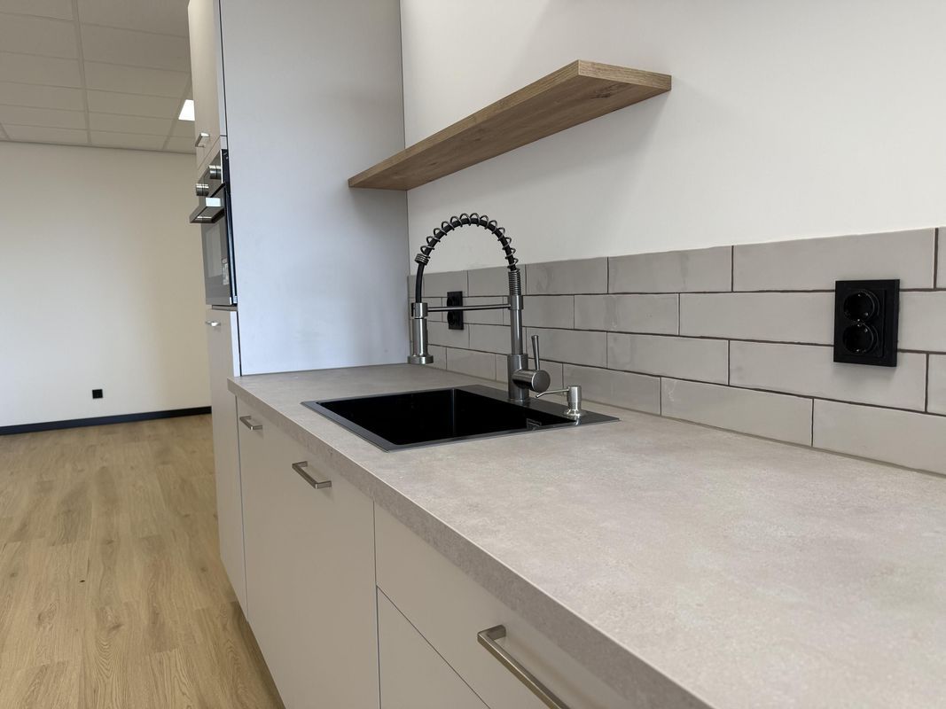 Reedijk 8 - F 30 Photo 12