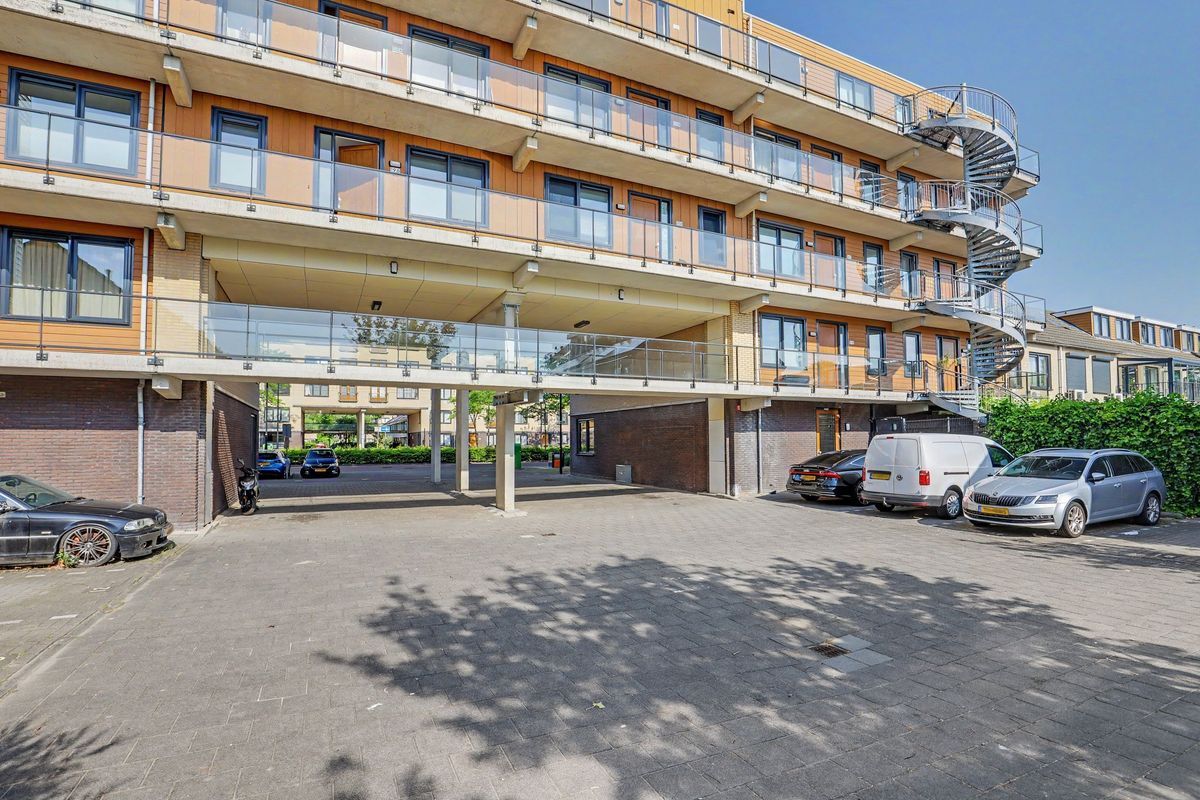 Avenue Carré 182 Photo 6