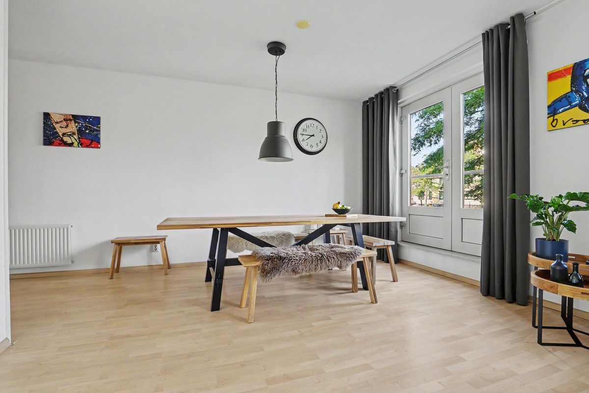 Avenue Carré 182 Photo 18