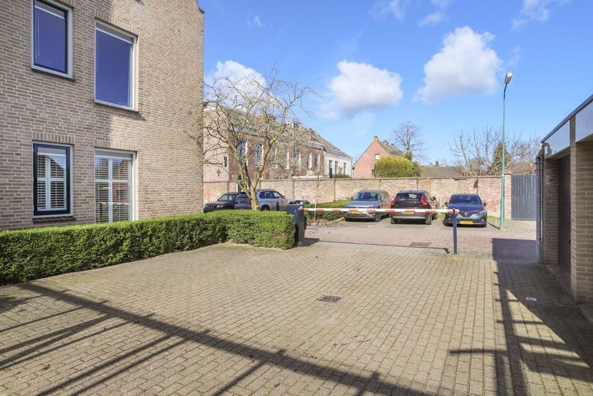 Vechtensteinlaan 147 Photo Blur 49