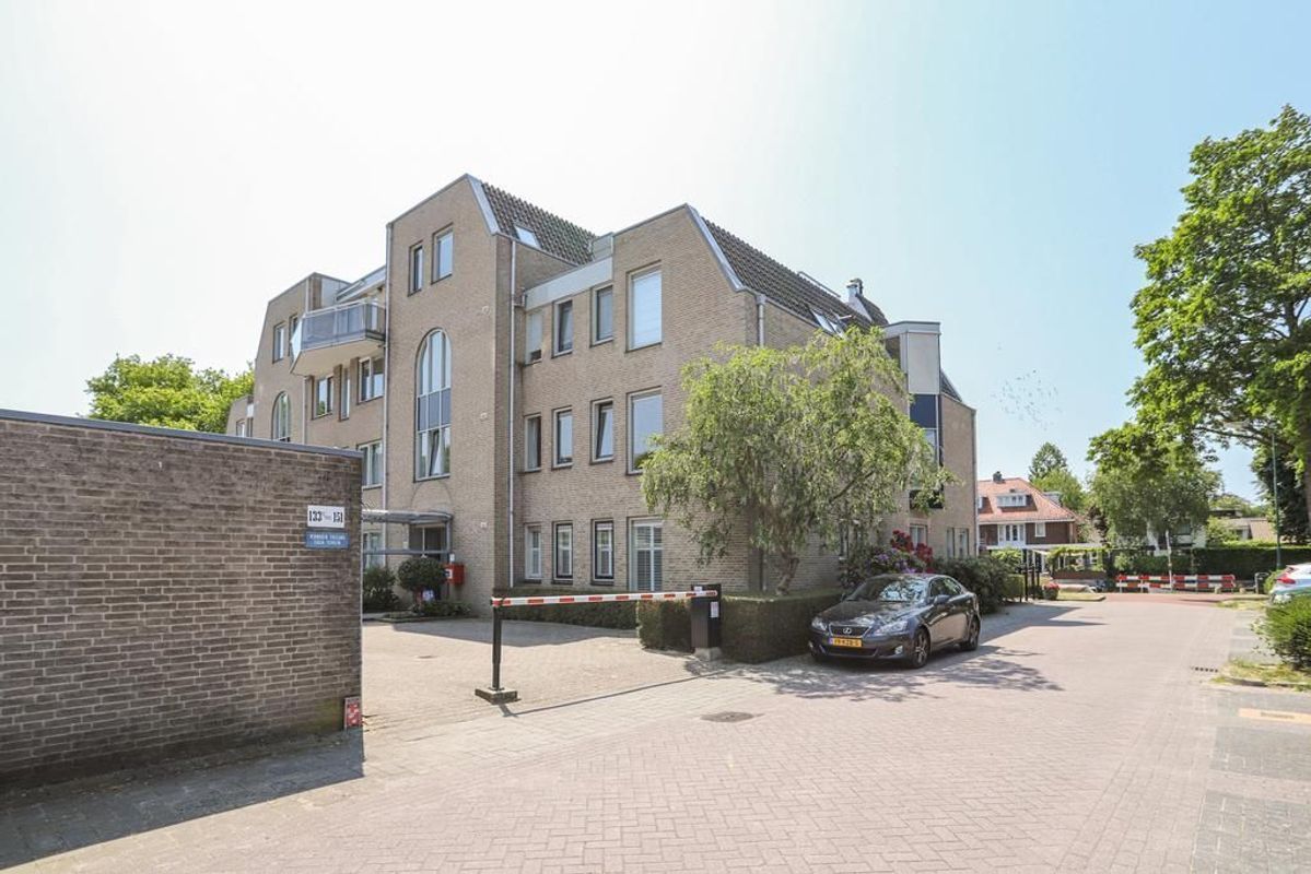 Vechtensteinlaan 147 Photo Blur 50