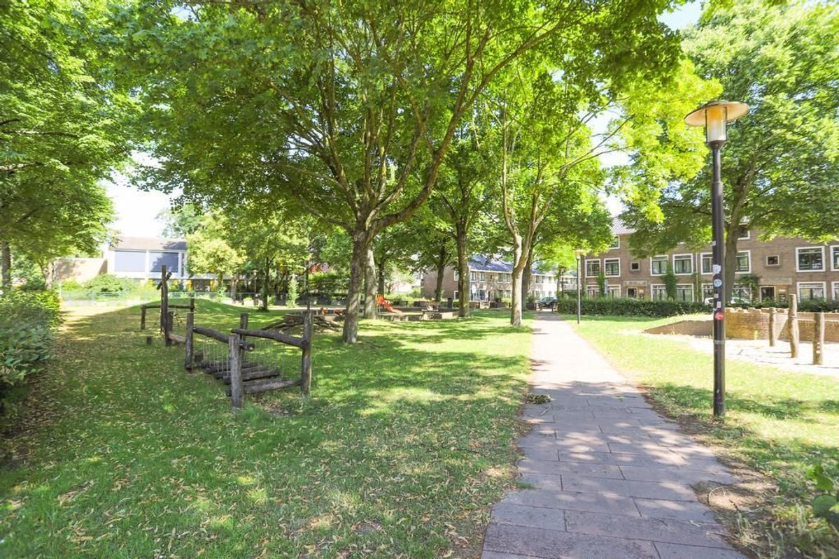 Violenstraat 45 Photo Blur 51