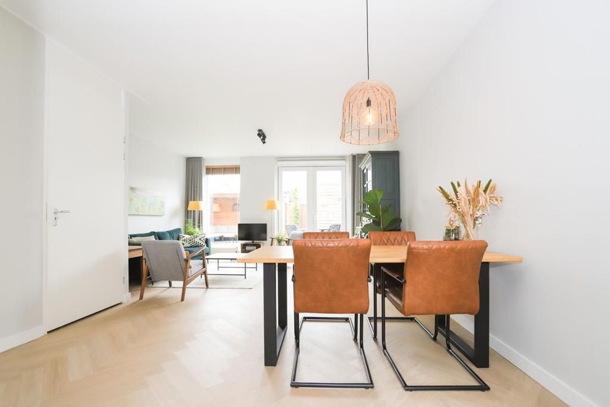 Stationsweg 9 Photo Blur 10