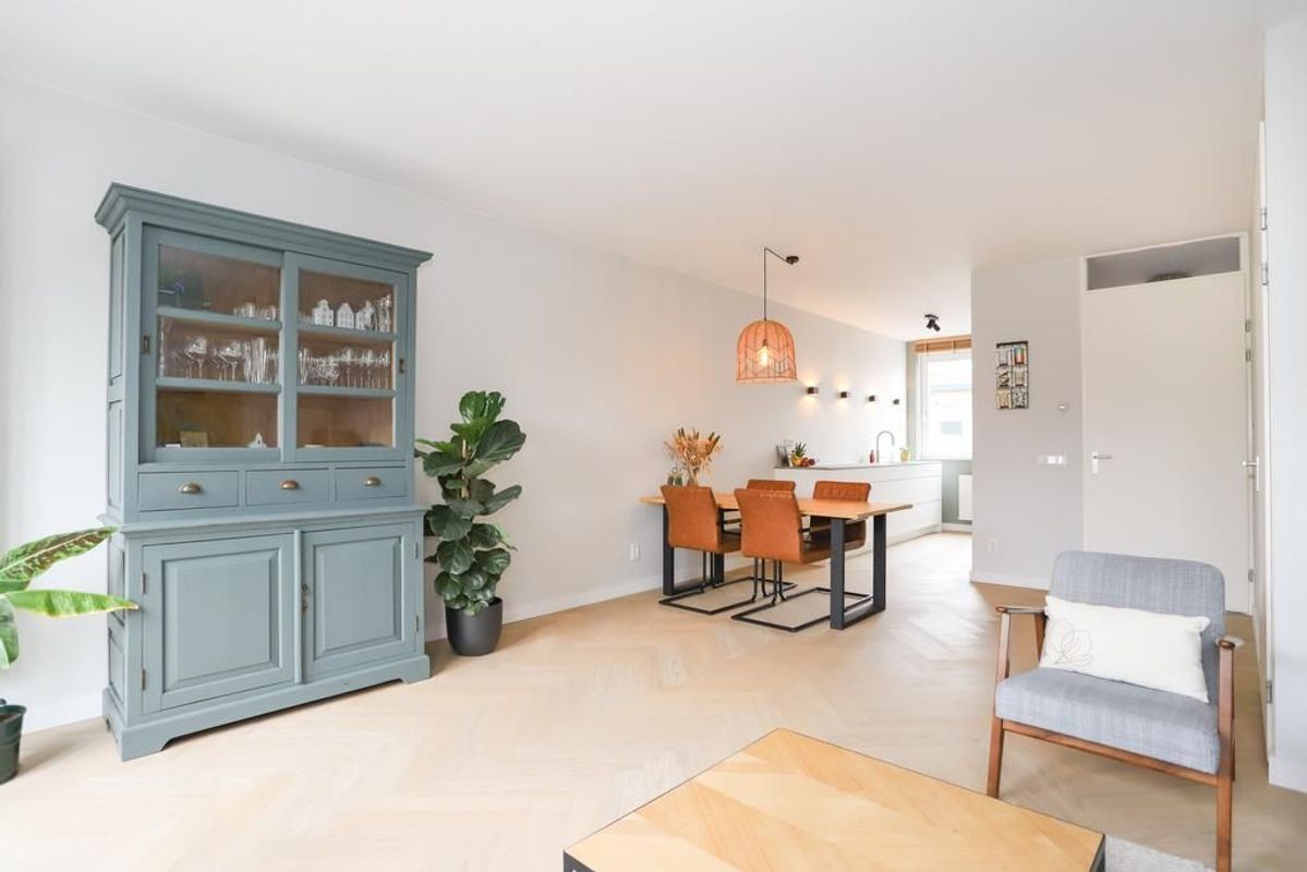 Stationsweg 9 Photo Blur 14