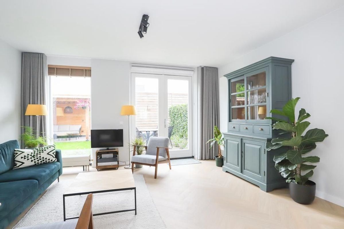 Stationsweg 9 Photo Blur 17