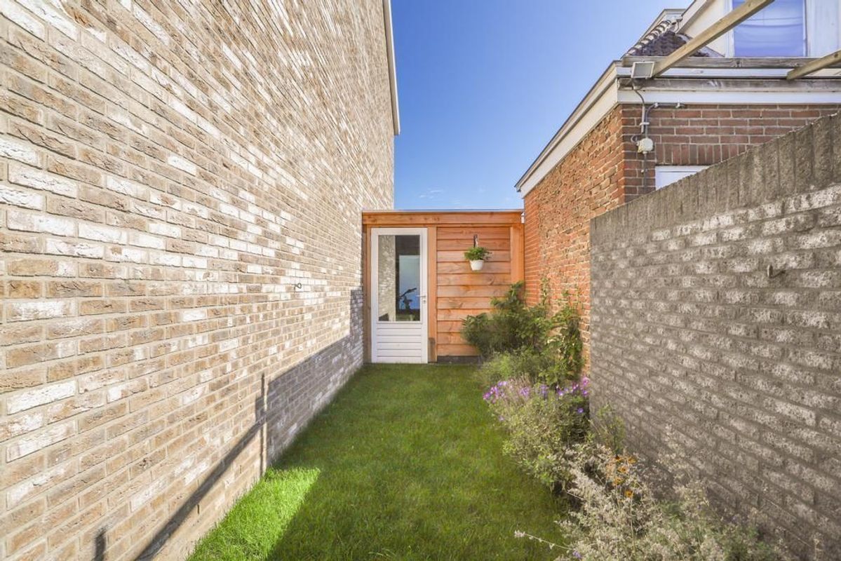 Stationsweg 9 Photo Blur 25