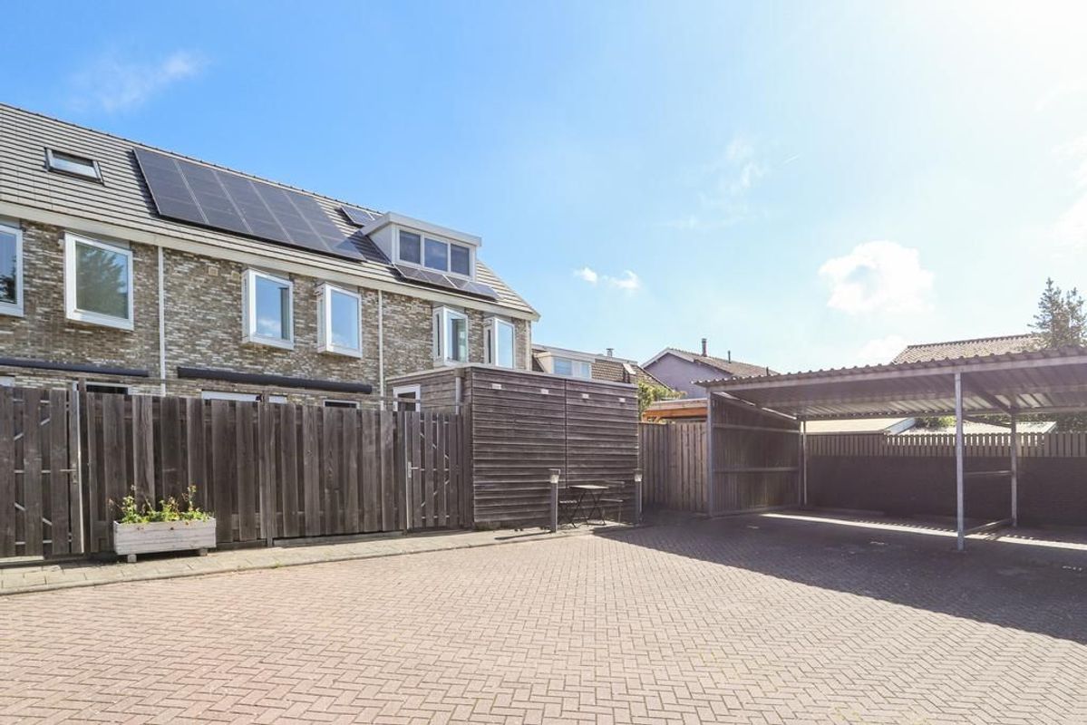 Stationsweg 9 Photo Blur 47