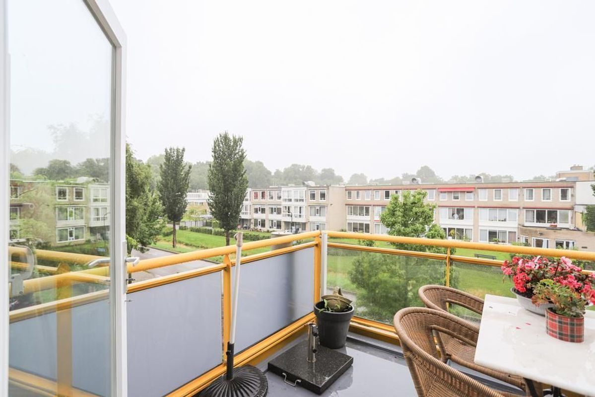 Gerard Doustraat 16 Photo Blur 16