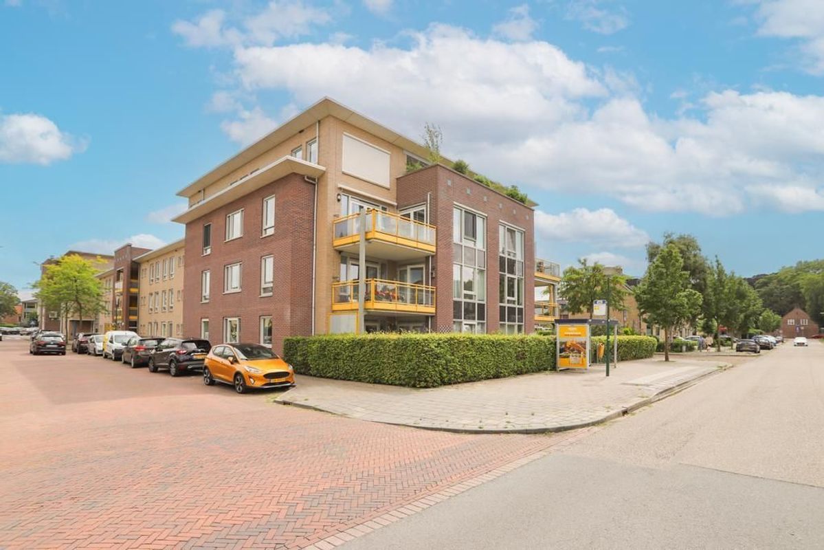 Gerard Doustraat 16 Photo Blur 34