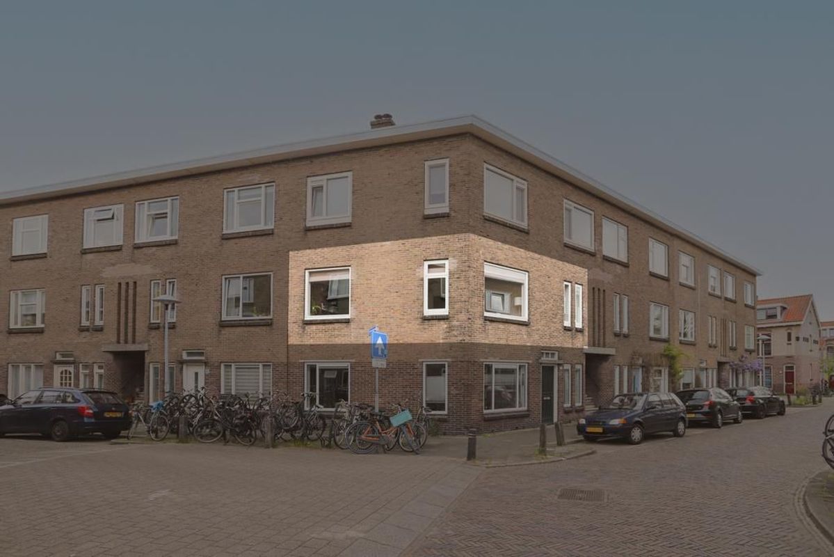 Bataviastraat 77 Photo Blur 3