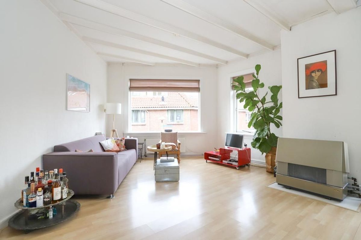 Bataviastraat 77 Photo Blur 1