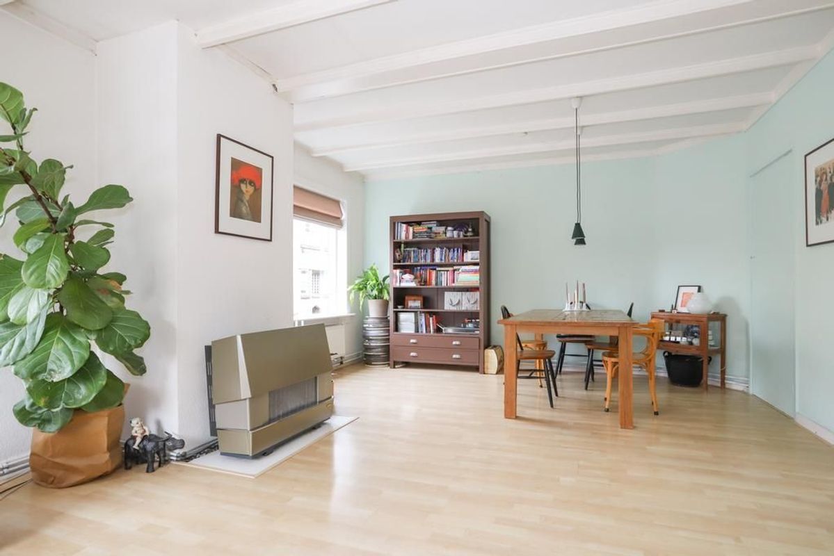 Bataviastraat 77 Photo Blur 2