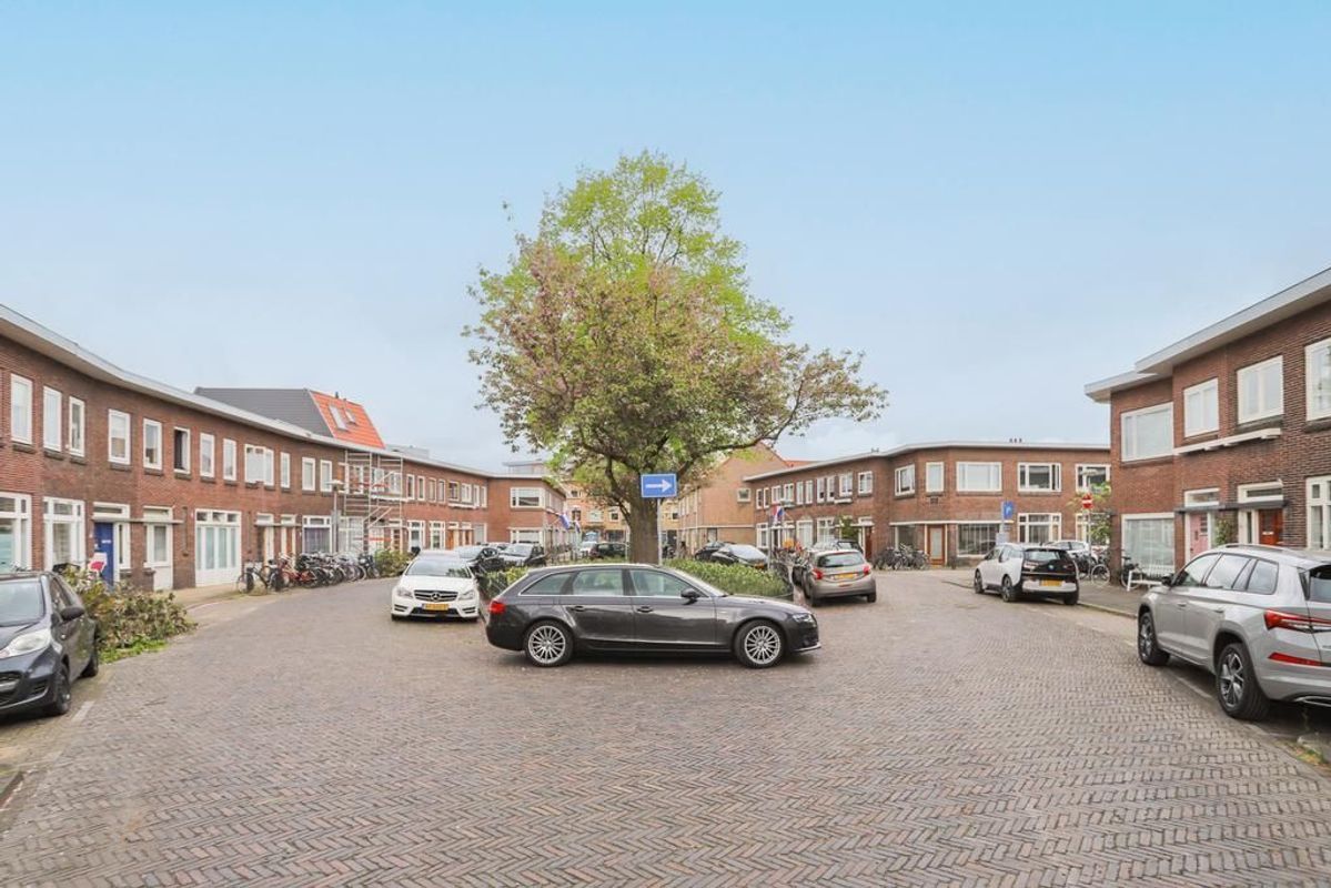 Bataviastraat 77 Photo Blur 24