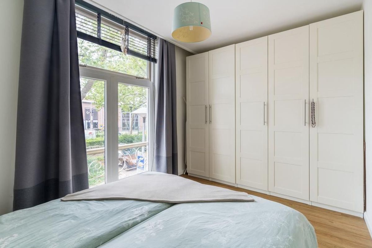 Oosterstraat 17-A Photo Blur 4