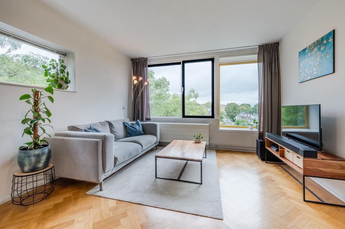 Kapteynlaan 39 Photo Blur 1