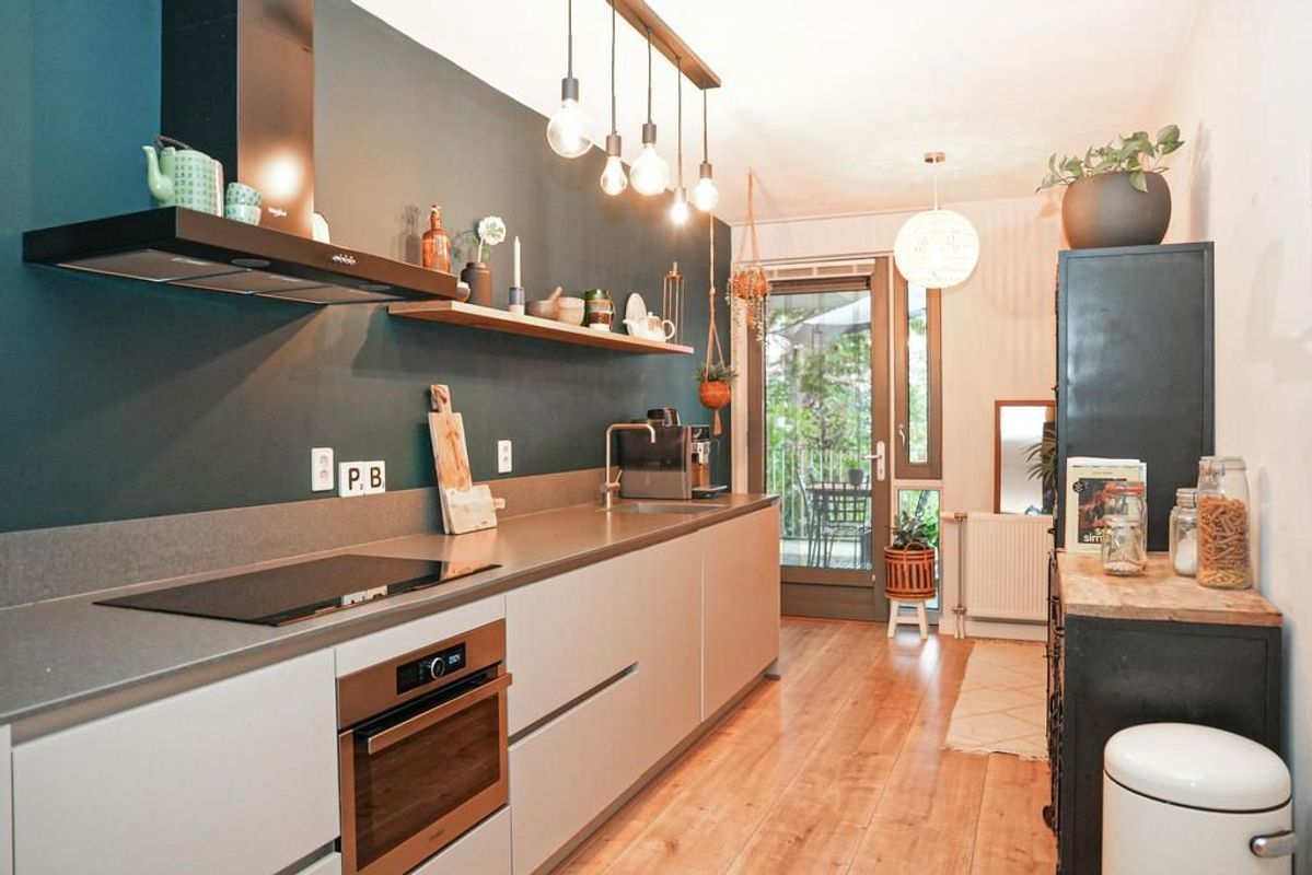 Waalstraat 156-C Photo Blur 8