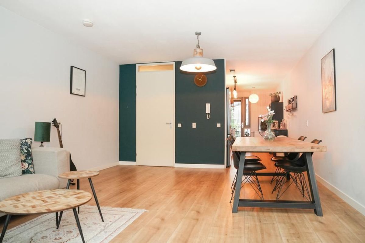 Waalstraat 156-C Photo Blur 6