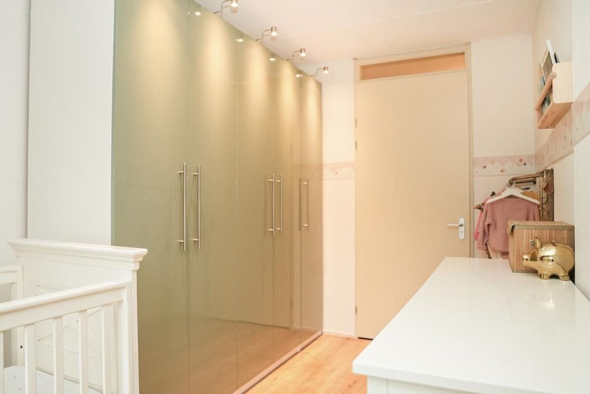 Waalstraat 156-C Photo Blur 17