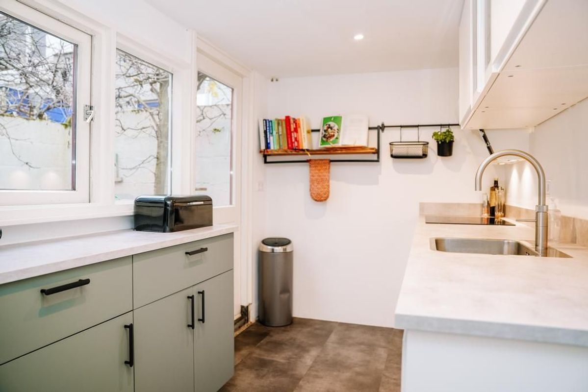 Riouwstraat 91 Photo Blur 10