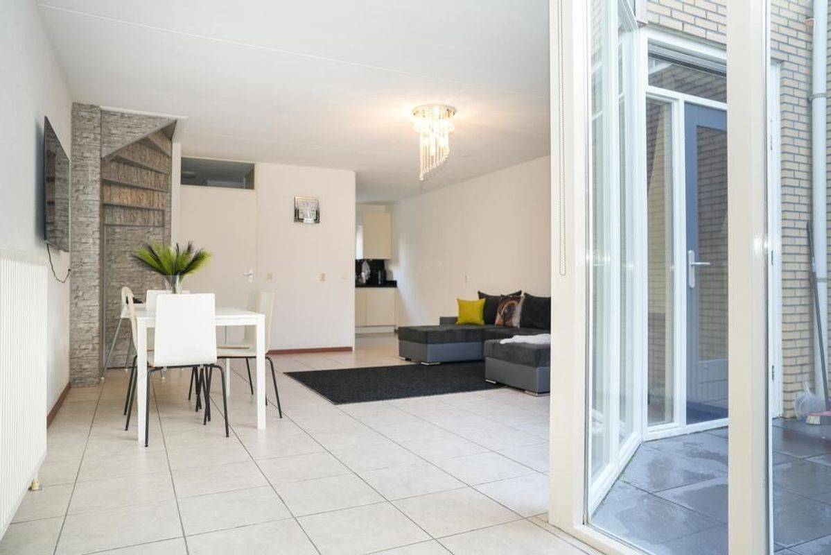 Torreshof 10 Photo Blur 3