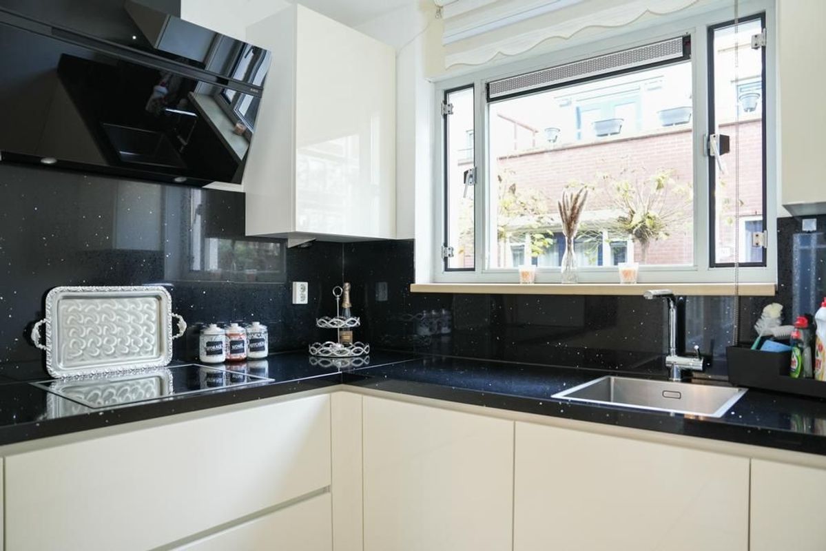 Torreshof 10 Photo Blur 6