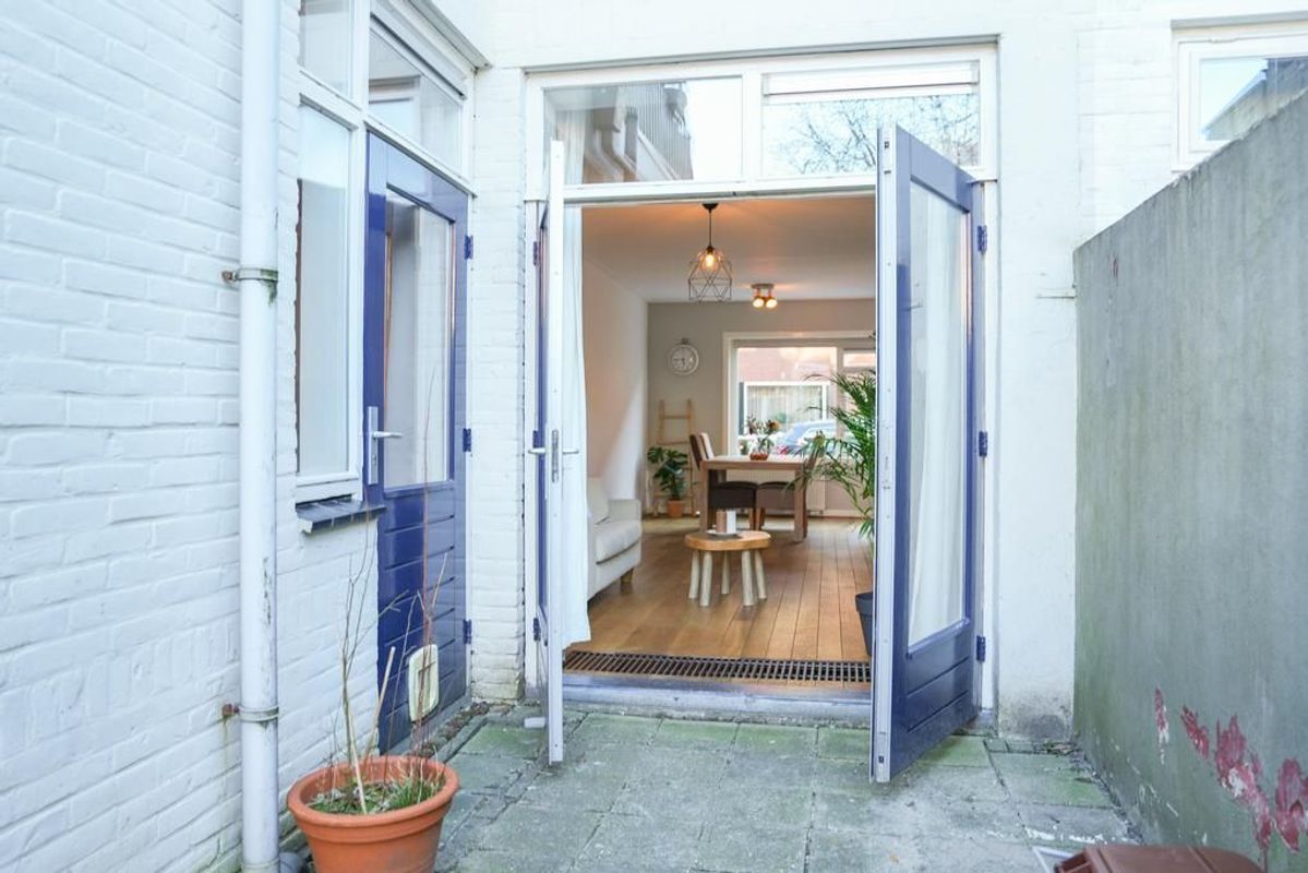 Linnaeusstraat 44 Photo Blur 14