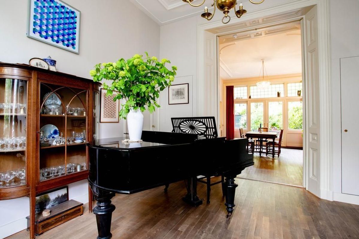 Ramstraat 13 Photo Blur 9