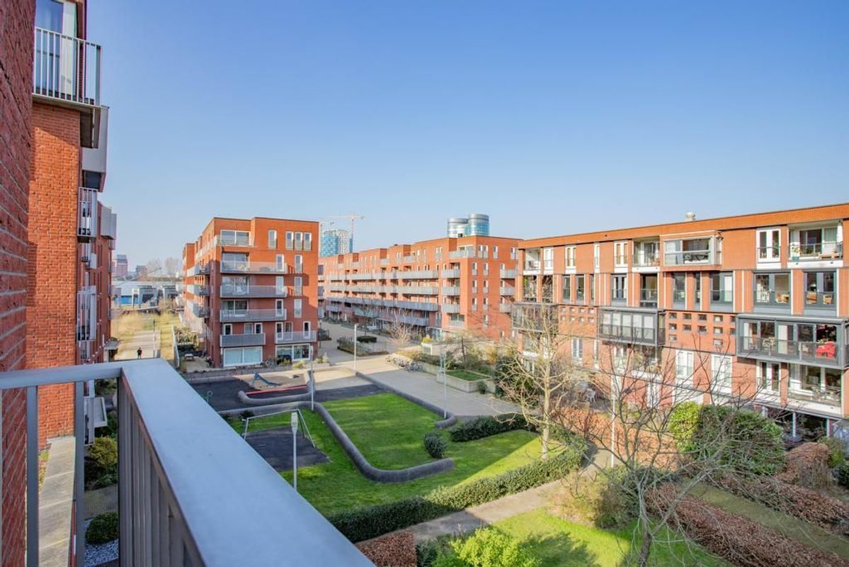 Rolderdiephof 152 Photo Blur 21