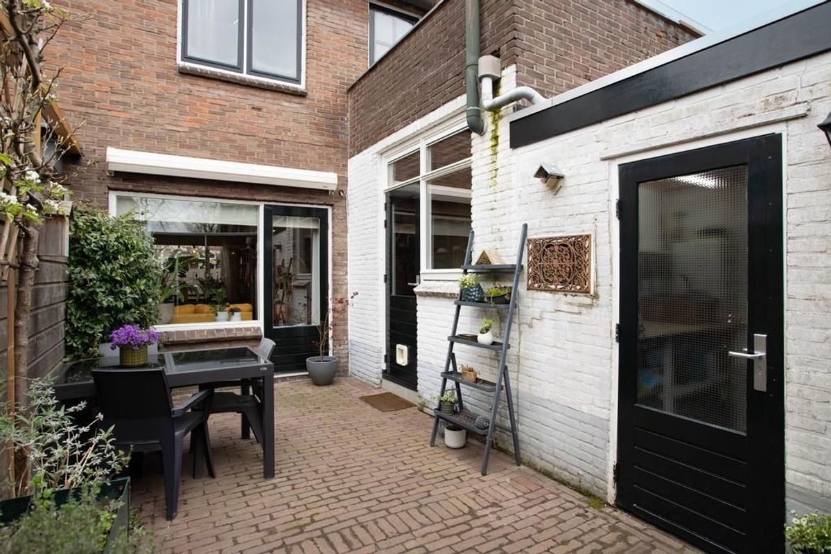 Meloenstraat 44 Photo Blur 24