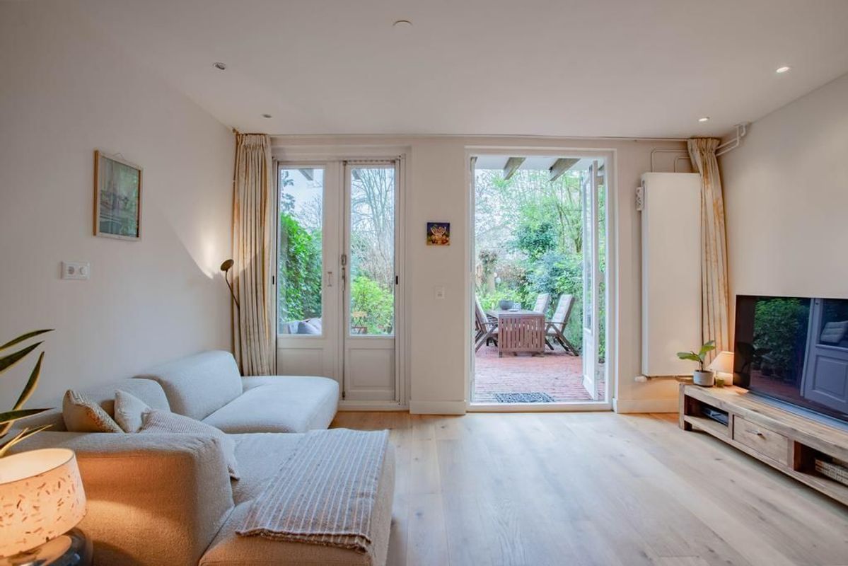 Wittevrouwensingel 26-A Photo Blur 9