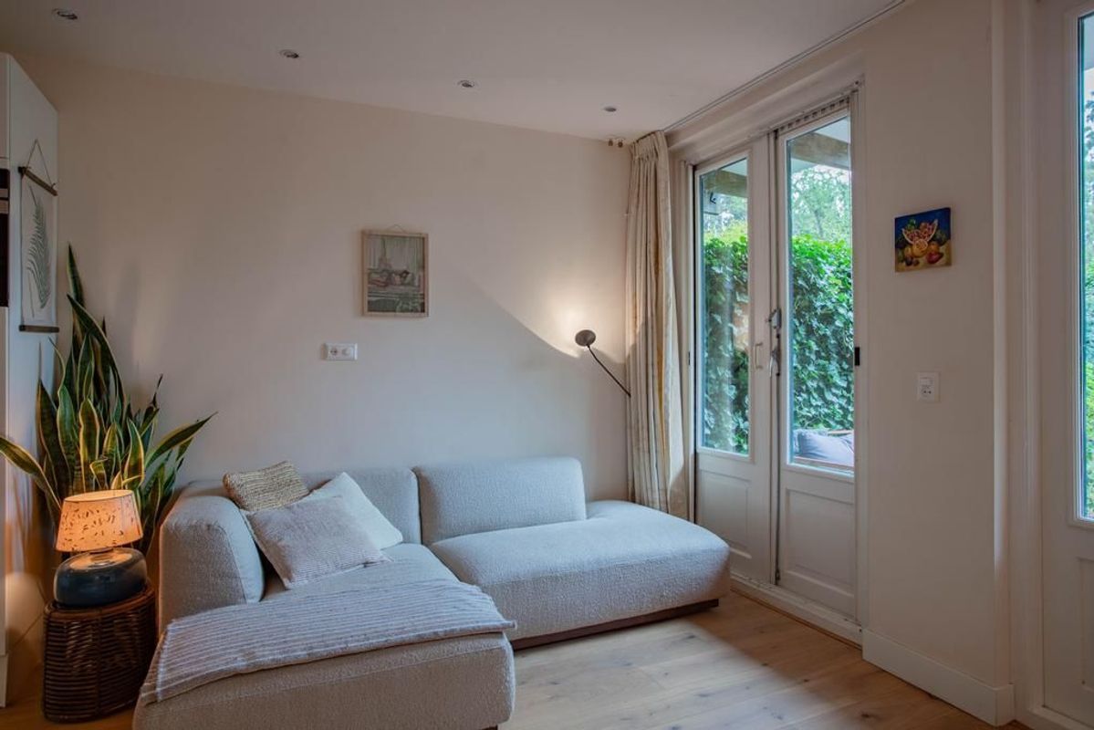 Wittevrouwensingel 26-A Photo Blur 10