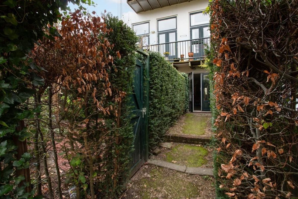 Wittevrouwensingel 26-A Photo Blur 27