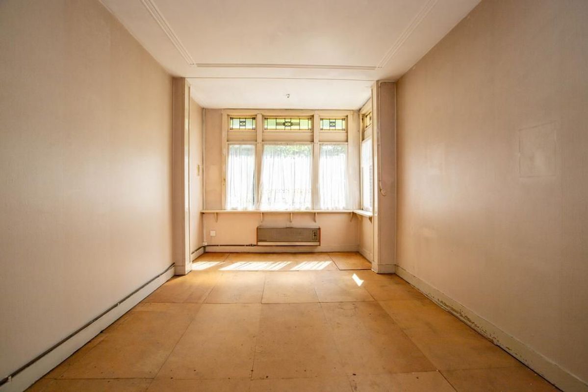 Caan van Necklaan 291 Photo Blur 1