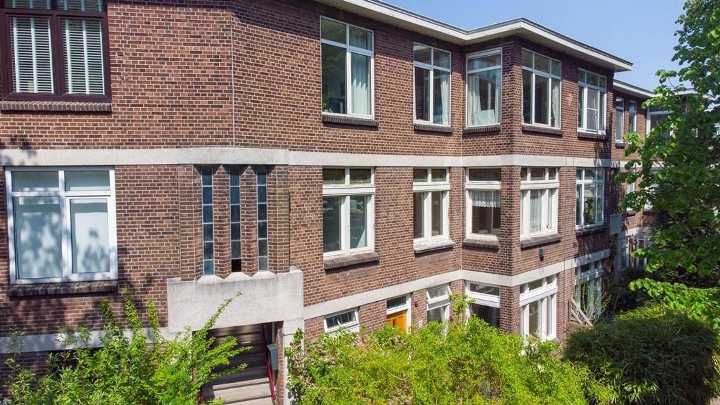 Caan van Necklaan 291 Photo Blur 0