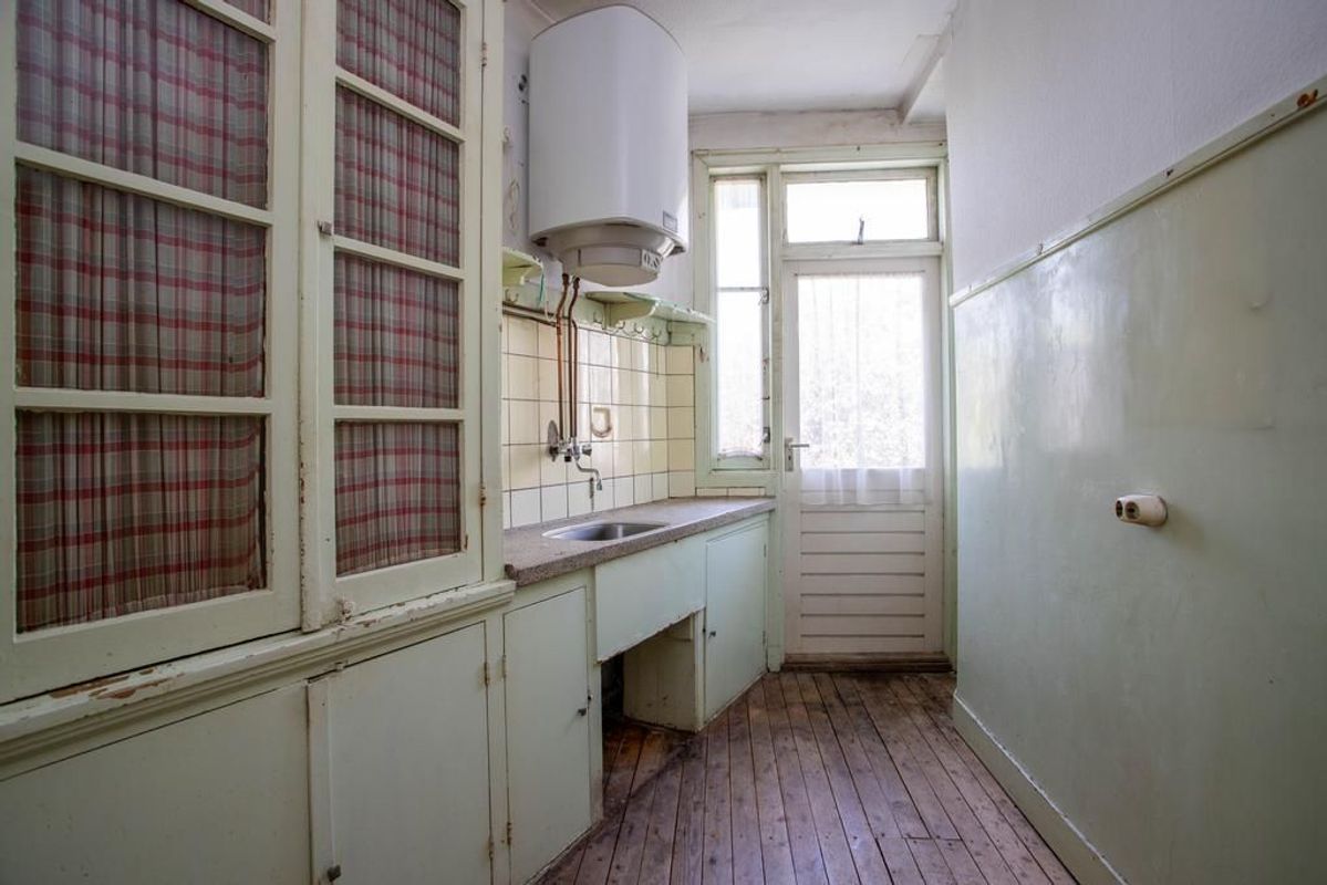 Caan van Necklaan 291 Photo Blur 11