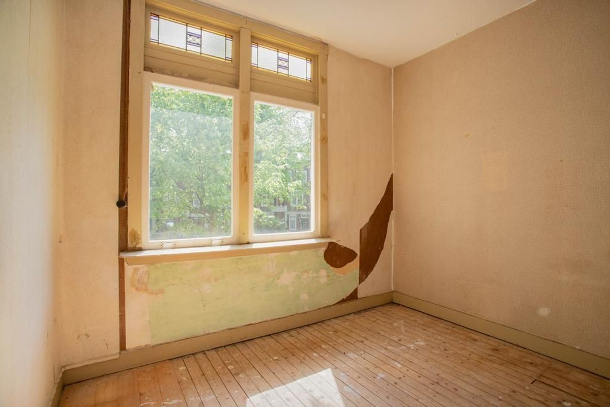 Caan van Necklaan 291 Photo Blur 13