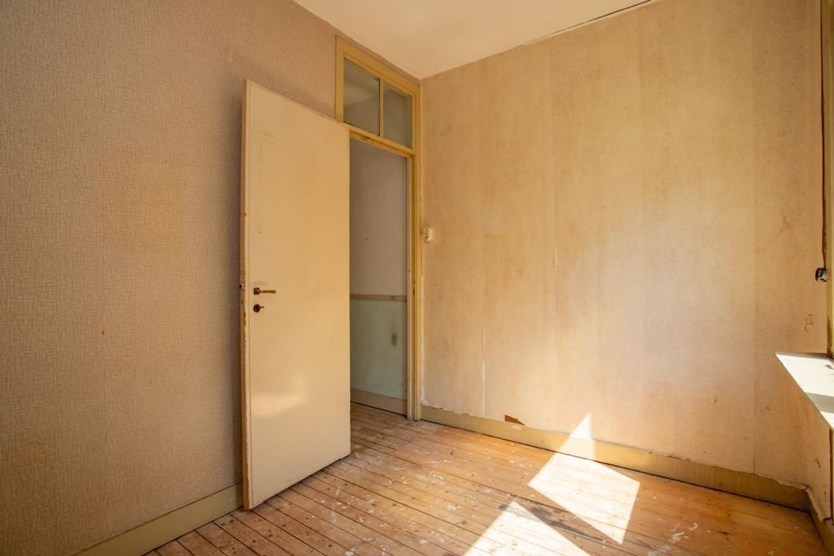 Caan van Necklaan 291 Photo Blur 14