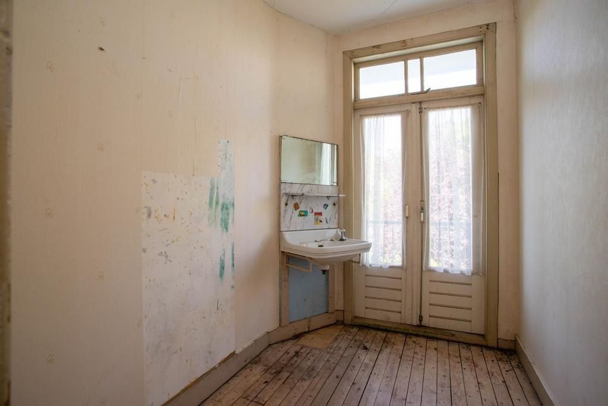 Caan van Necklaan 291 Photo Blur 16