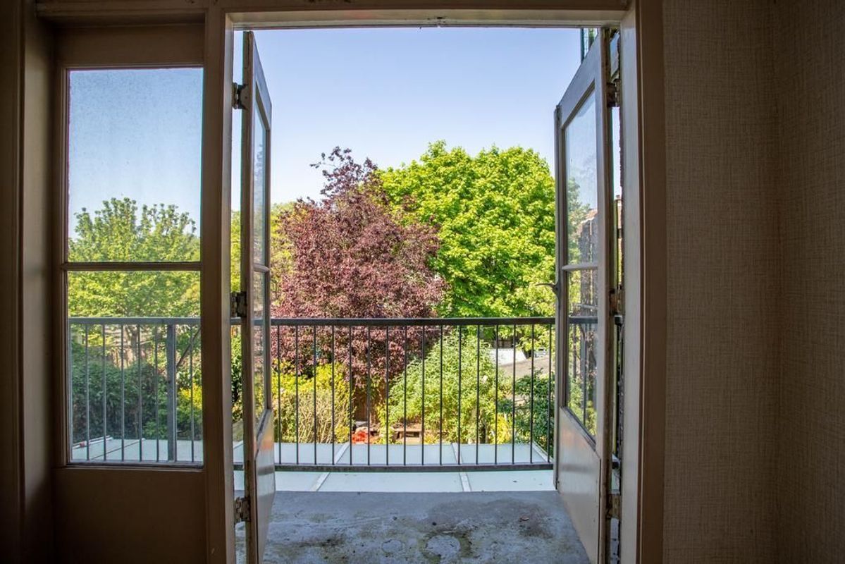 Caan van Necklaan 291 Photo Blur 20