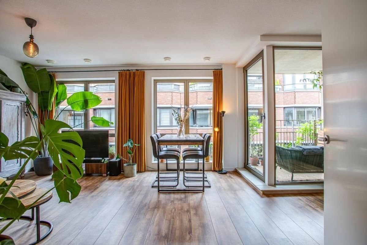 Wenenpromenade 40 Photo Blur 1