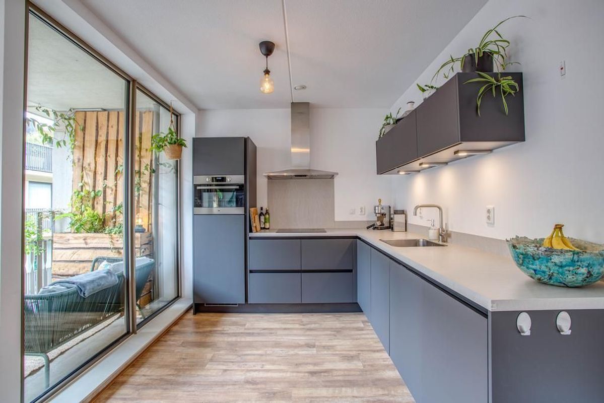 Wenenpromenade 40 Photo Blur 6