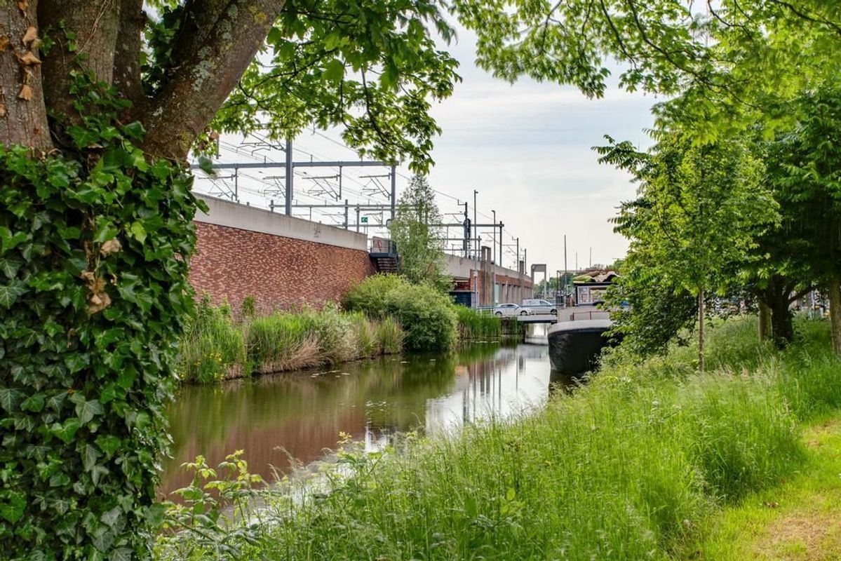 Raadwijk 3 Photo Blur 37