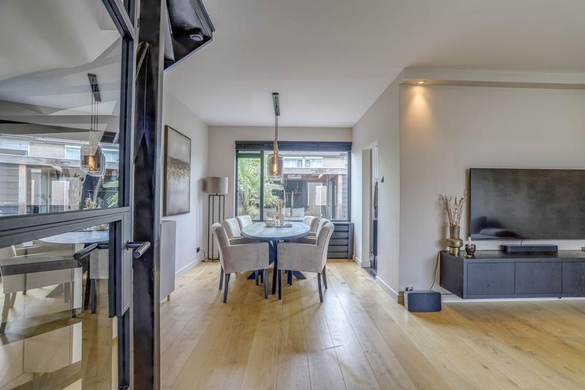 Johannes Poststraat 14 Photo Blur 2